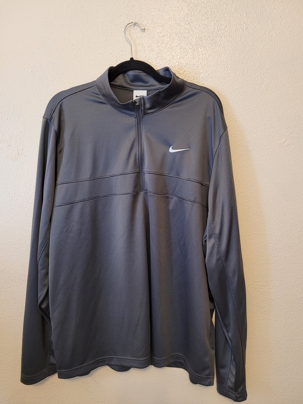 Nike Dri-FIT Men's XL Gray 1/4 Zip Performance Pullover Embroidered Swoosh